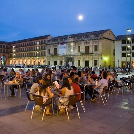 Plaza Mayor 2 *